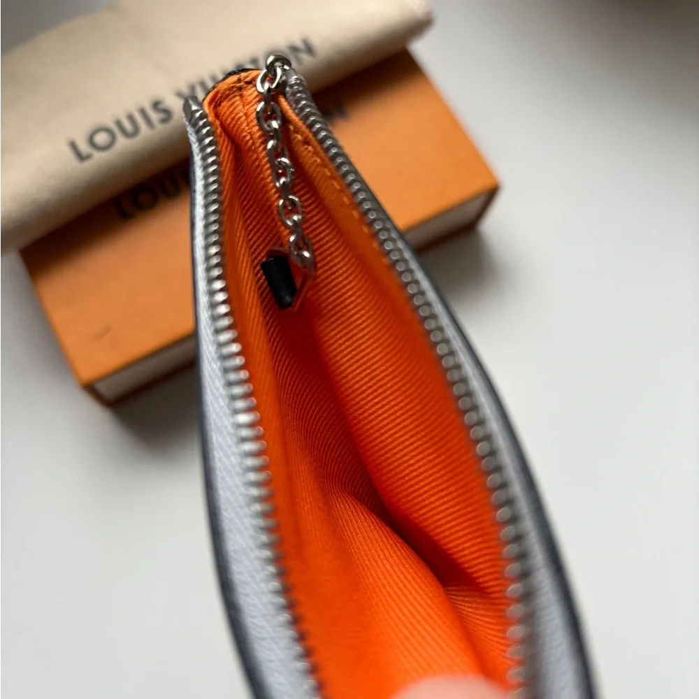Louis Vuitton authentic louis